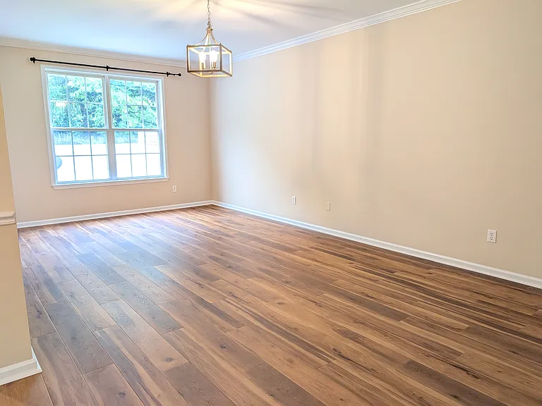 21 York Rd — Photo 4