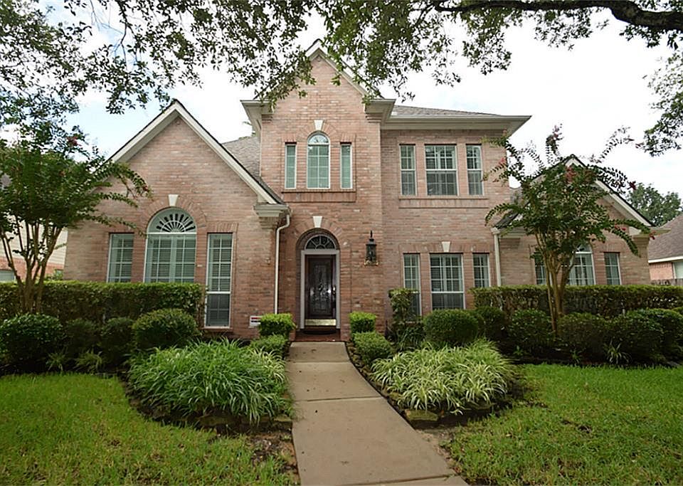 1st image of 19122 Waverdale Ct