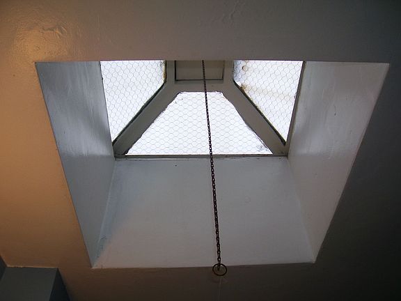 Skylight in full bath