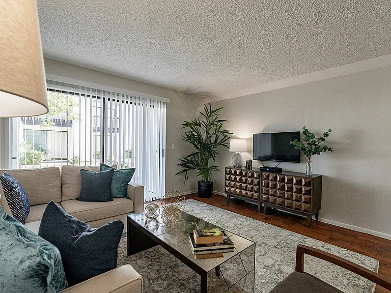 Club Valencia Luxury Apartments — Photo 2
