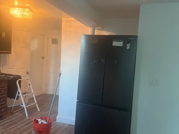 875 1/2 Main St #1, Worcester, MA 01610