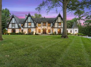 28 Clermont Ln, Saint Louis, MO
