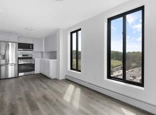 738 5th Ave #2R, Brooklyn, NY 11232