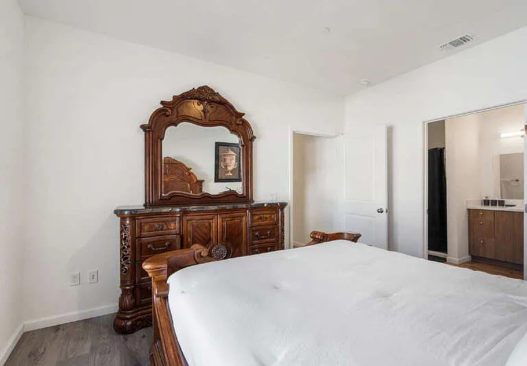 6475 Stockton Blvd — Photo 8
