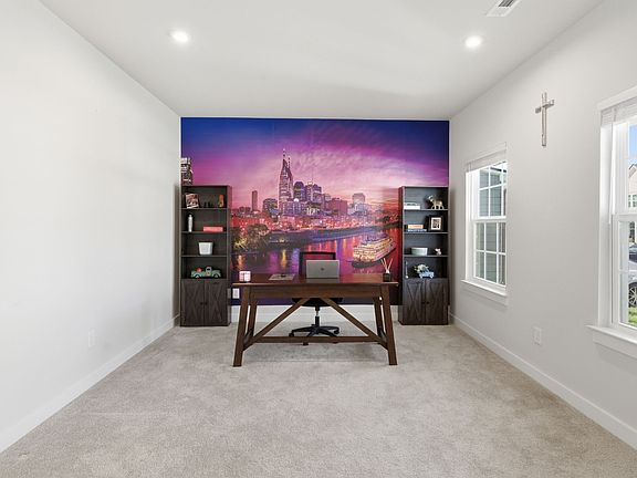 5th image of 410 Ryan Ave