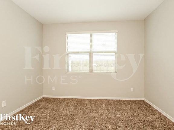 5th image of 178 E Santori Dr