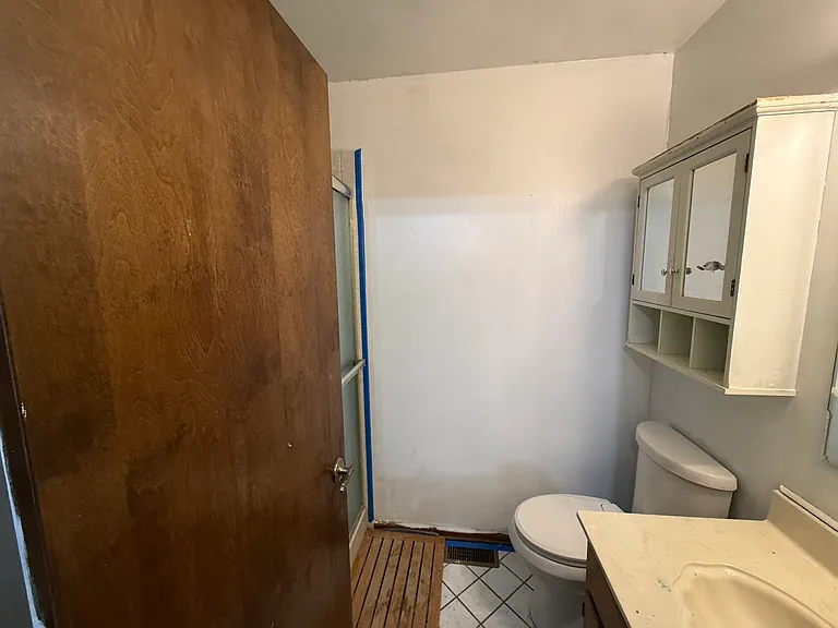 130 Lexington Ct — Photo 14
