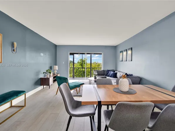 950 Hillcrest Dr APT 414, Hollywood, FL 33021