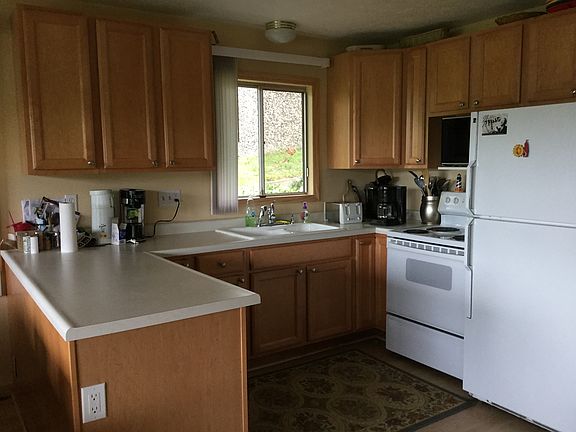 Kitchen prep area