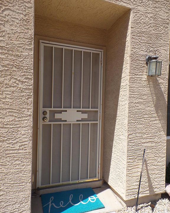 1st image of 625 N Hamilton St Unit 6