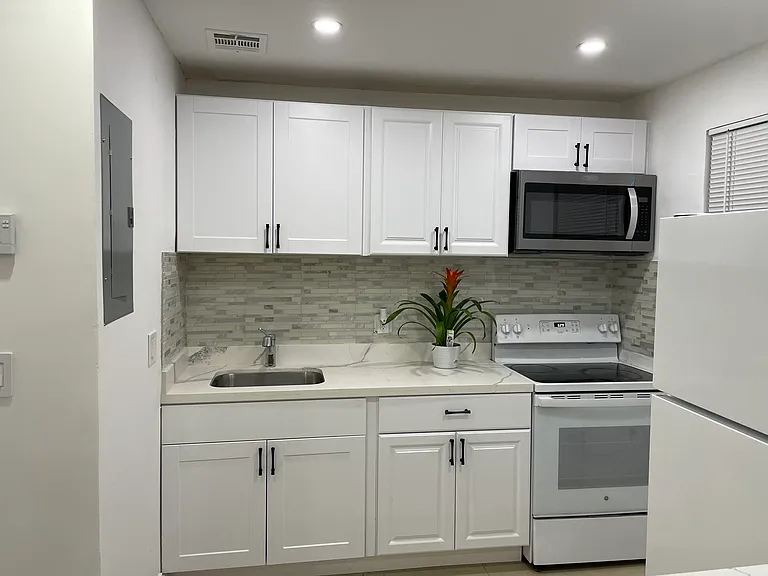 2321 NW 23rd Ln #2 — Photo 10