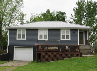 2902 Oak Ridge Cir, Sedalia, MO 65301