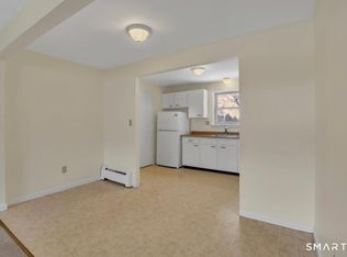 3 Colonial Dr APT C, Rocky Hill, CT 06067