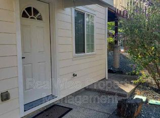 1658 NE Foothill Blvd UNIT B, Grants Pass, OR 97526