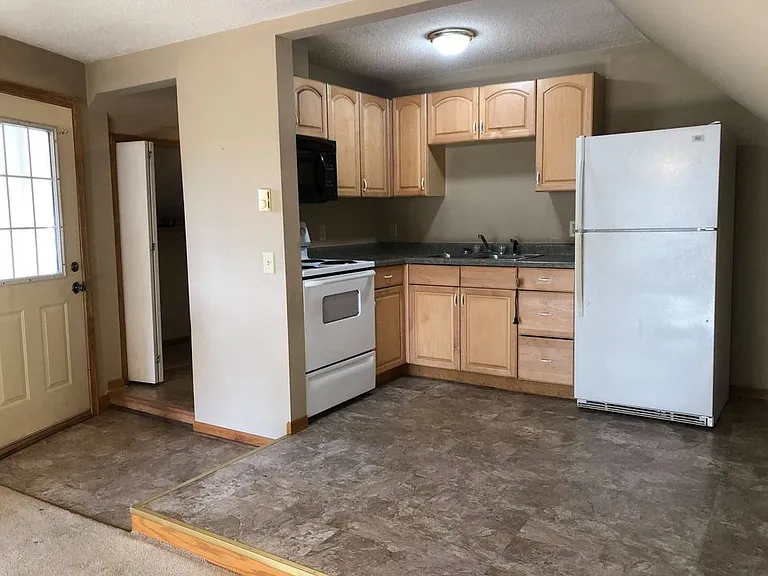 408 Atlantic Ave — Photo 2