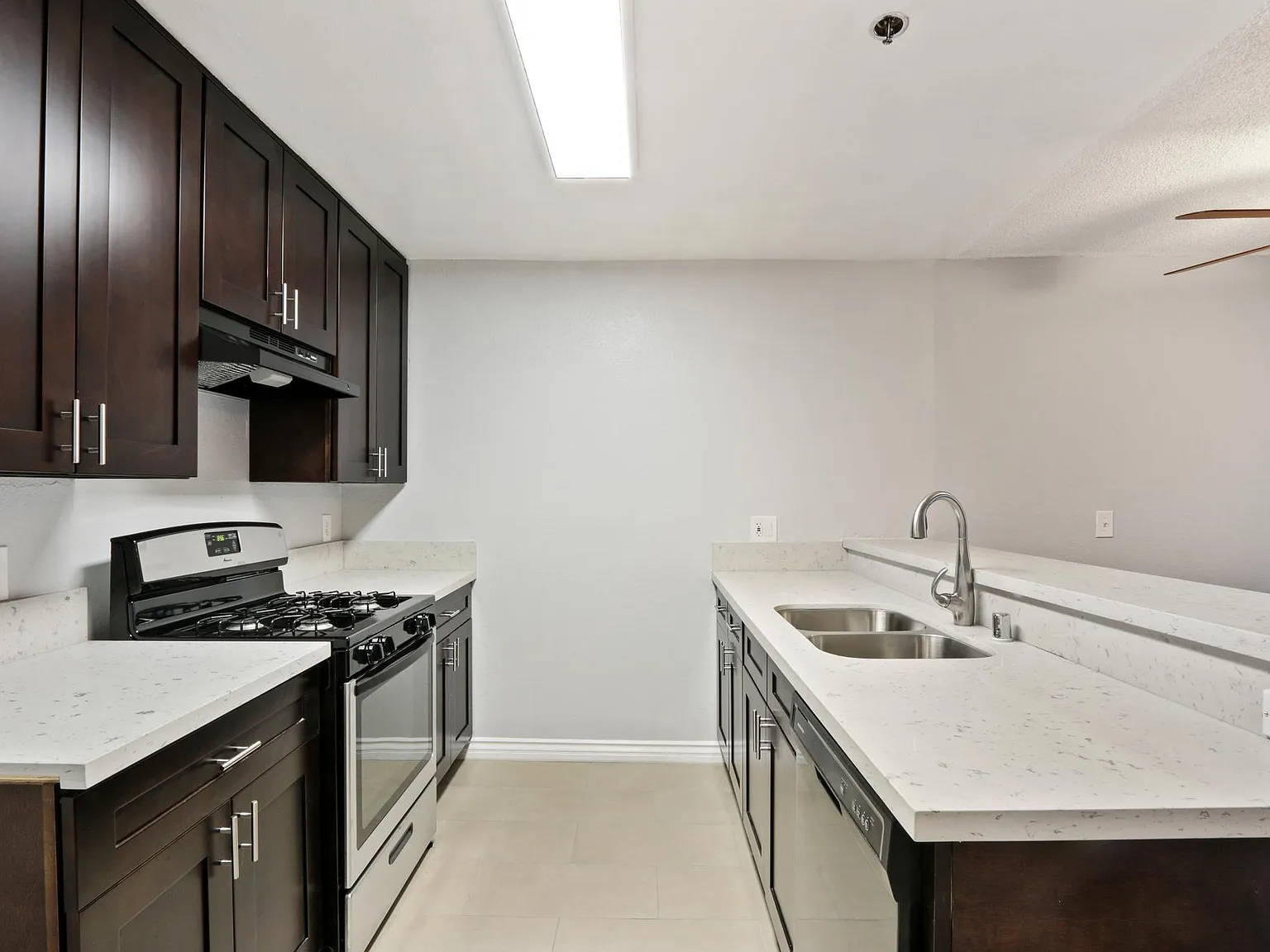 Tuscani Villas — Photo 2
