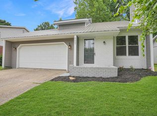 6605 Bayard Park Dr, Evansville, IN 47715