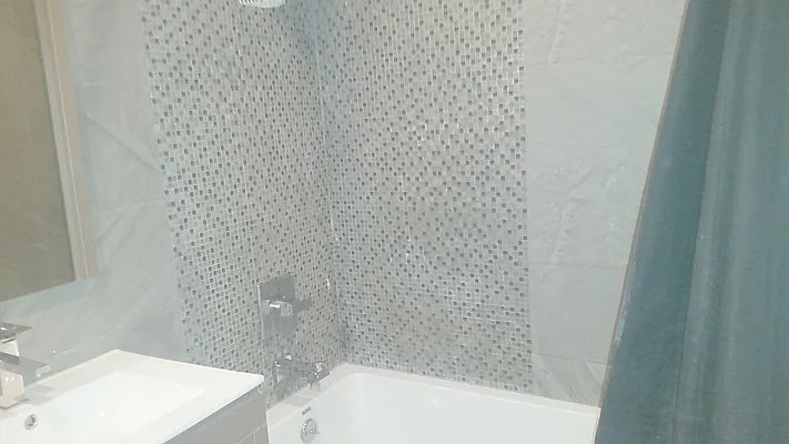 Rented by Edward Gugenheim, LREB | media 10