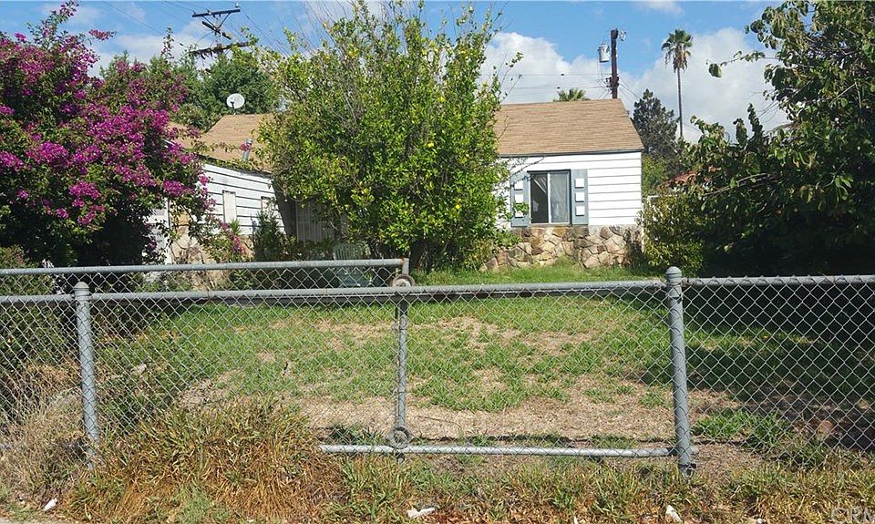 1st image of 1063 E Granada Ct