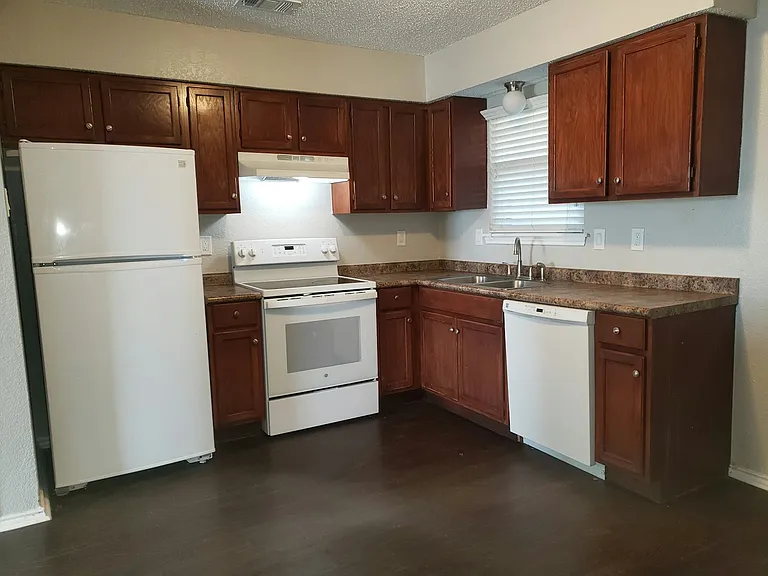 640 S Rogers Rd #644 — Photo 9