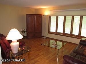 4th image of 3605 Crestwood Dr NE