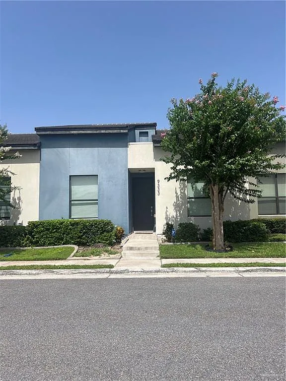 3 bed, 3.0 bath, 1583 sqft, $1,900 — Photo 1