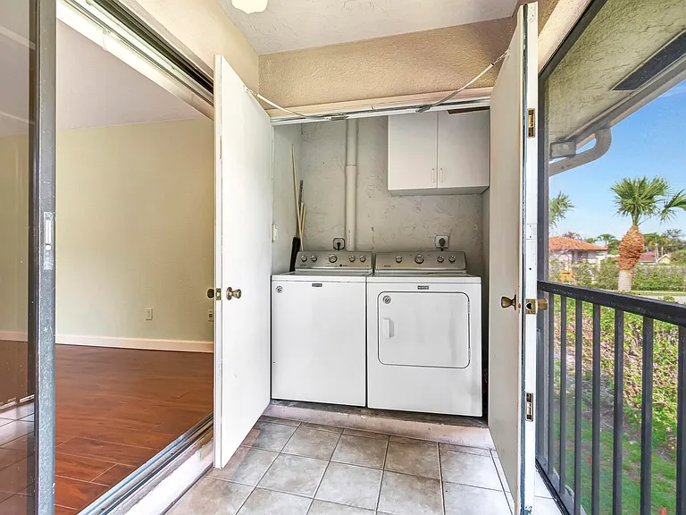 351 Club Cir #207 — Photo 20