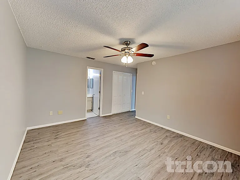 1778 Hazelton Ave — Photo 9