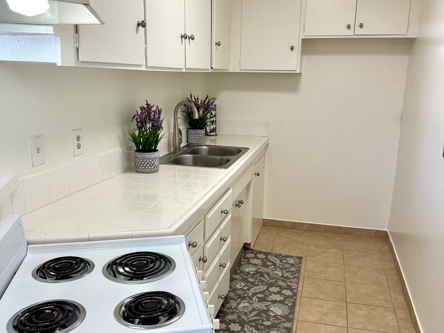 16915 Crenshaw Blvd — Photo 3