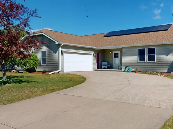 24328 Cardinal Ct, Trempealeau, WI 54661