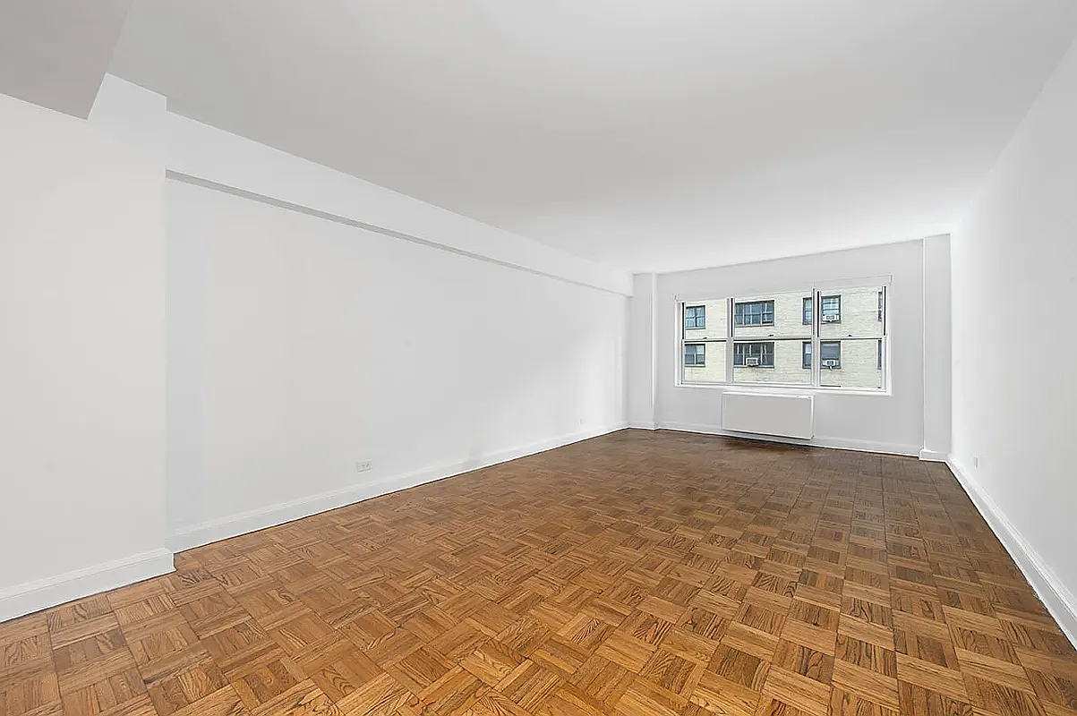 136 East 55th Street — Photo 3