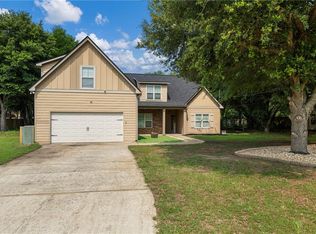 234 Owens Rd, Fort Mitchell, AL 36856