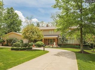 31850 Chestnut Ln, Pepper Pike, OH 44124