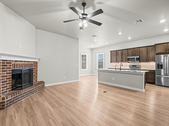 5th image of 3201 Virginia Ave