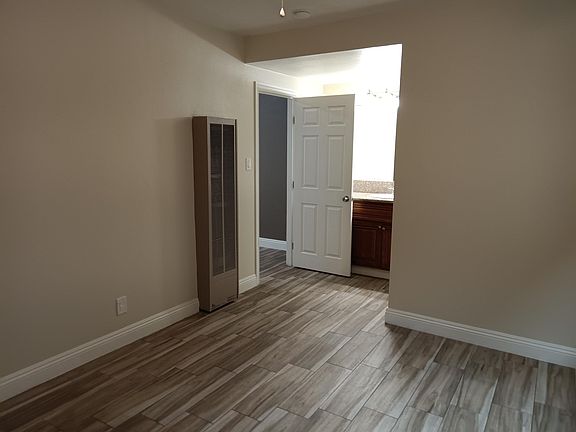 5th image of 945 N San Antonio Ave APT C