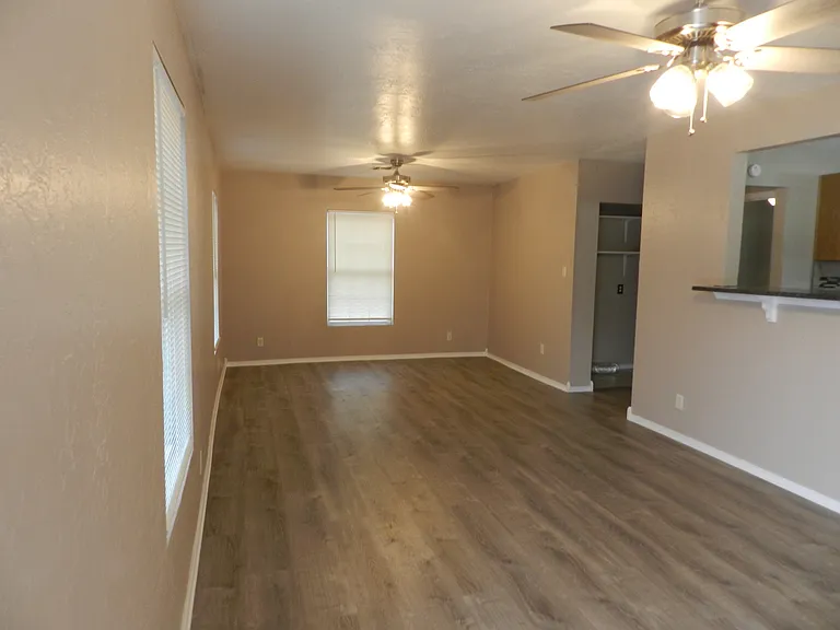 1515 NW Euclid Ave — Photo 1