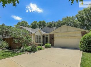 12852 Cambridge Ter, Leawood, KS 66209