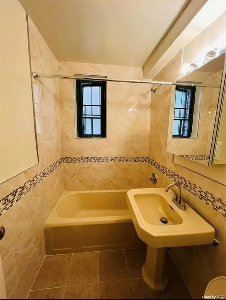 2 bed, 1.0 bath, 615 sqft, $2,800 — Photo 4