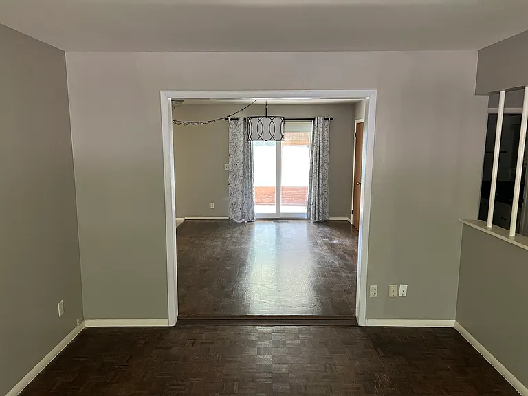 5711 S Rockford Ave — Photo 6