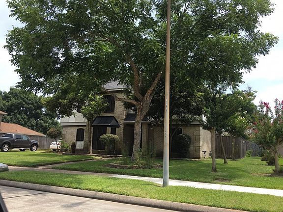3rd image of 1305 Wesley Ln