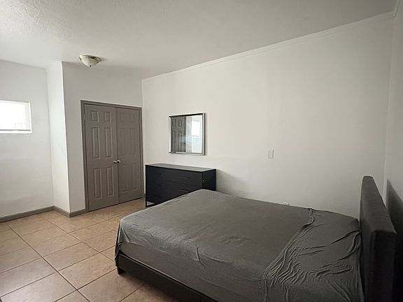 5th image of 1125 N 30th St #1125
