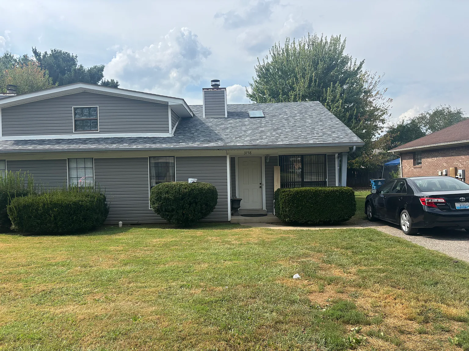 2 bed, 1050 sqft, $1,465 — Photo 4