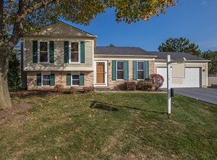 1343 Shagbark Ct, Carol Stream, IL 60188