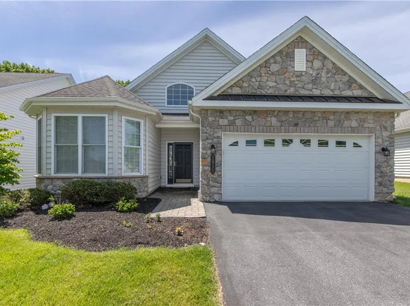 1011 Resolution Dr, Bethlehem, PA 18017