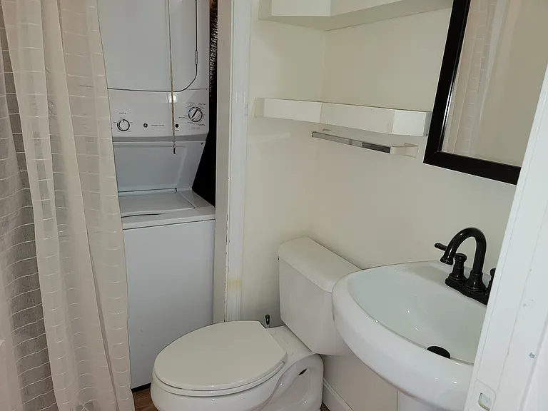 135 W Main St #5 — Photo 15