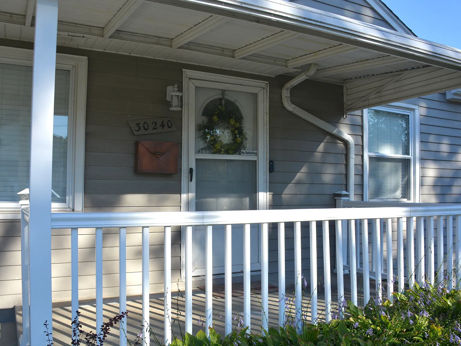 2 bed, 754 sqft, $1,750 — Photo 2