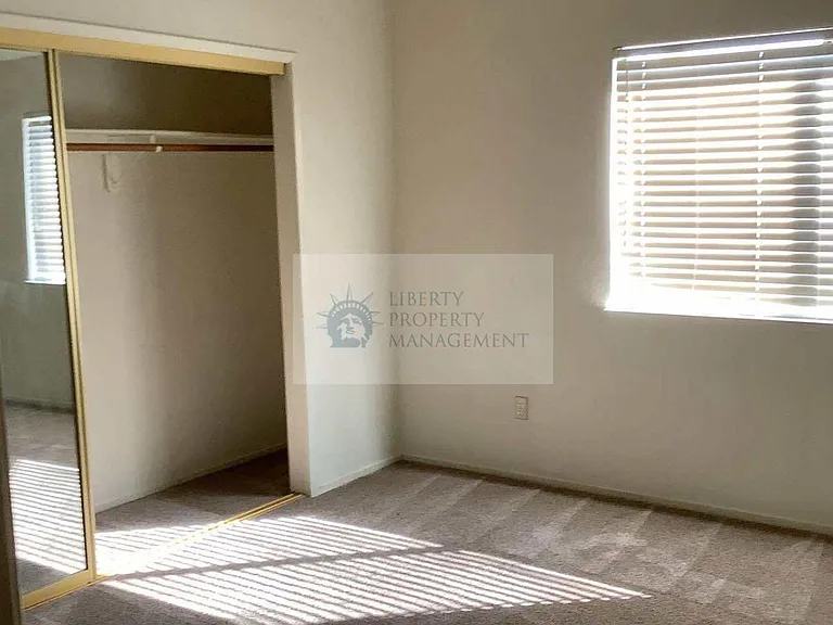 4420 E Orangeburg Ave — Photo 15