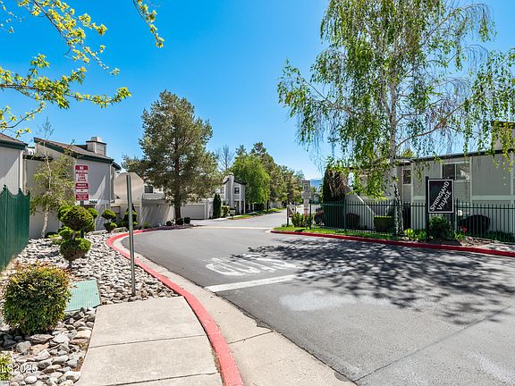 4th image of 2679 Sycamore Glen Dr APT 4