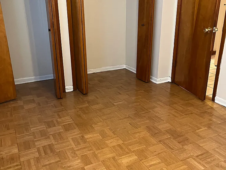 W 63rd Pl — Photo 5