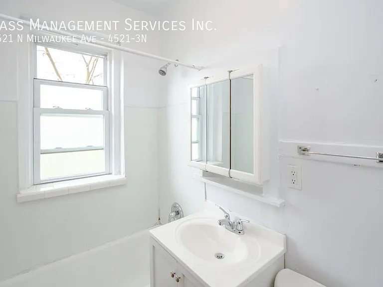 4521 N Milwaukee Ave #3N — Photo 4